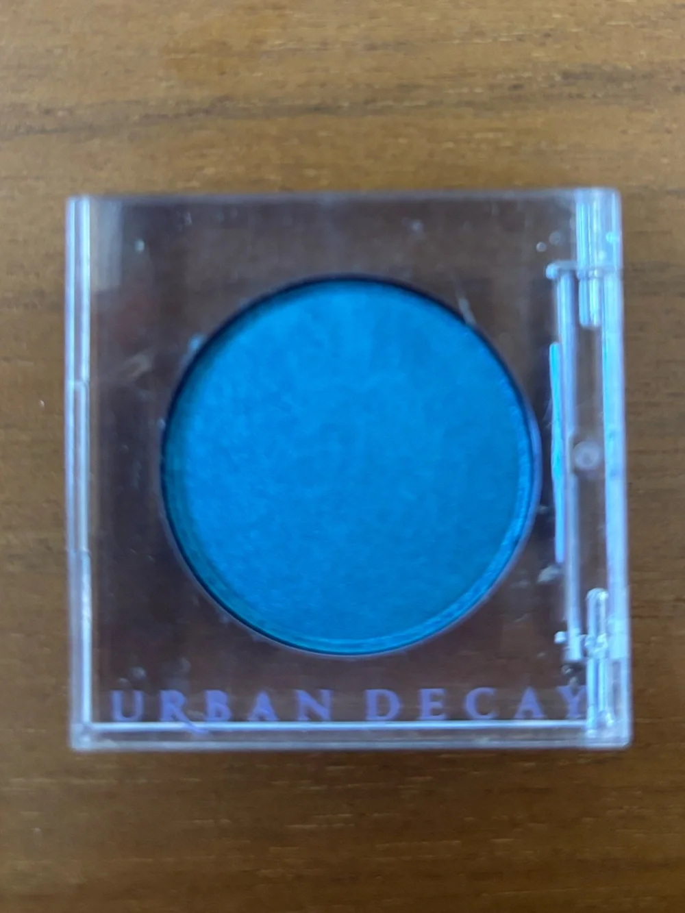 Urban Decay 24/7 Eyeshadow in Float